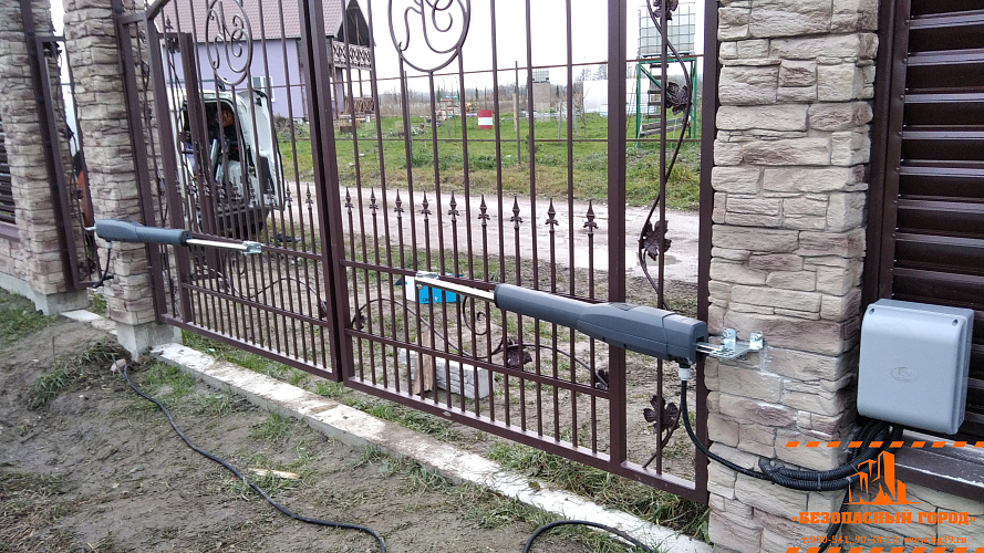 Установка автоматики для распашных ворот в Калининграде